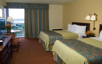 фото отеля Holiday Inn Express Downtown - Ashley River