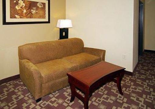 фото отеля Comfort Suites Near Northeast Mall Richland Hills