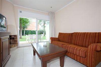 фото отеля Sunway Eco-Budget Apartamentos Jordi Sitges