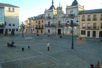 фото отеля Bierzo Plaza