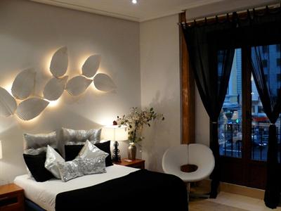 фото отеля Flats Per Week Apartments Madrid