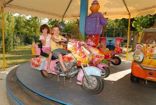 фото отеля Camping Domaine de la Yole