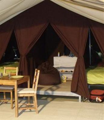 фото отеля Camping Domaine de la Yole