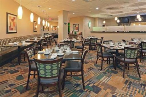фото отеля Holiday Inn Hotel & Suites Mansfield (Ohio)