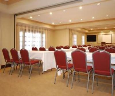 фото отеля Castle Inn and Suites