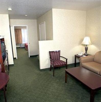фото отеля Castle Inn and Suites