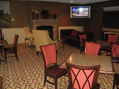 фото отеля Holiday Inn Express Saint Louis Airport Riverport Maryland Heights
