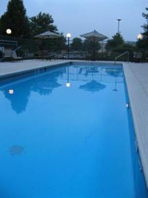 фото отеля Holiday Inn Express Saint Louis Airport Riverport Maryland Heights
