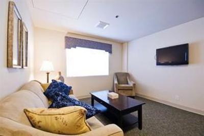 фото отеля Catalina Apartments Bellevue (Washington)