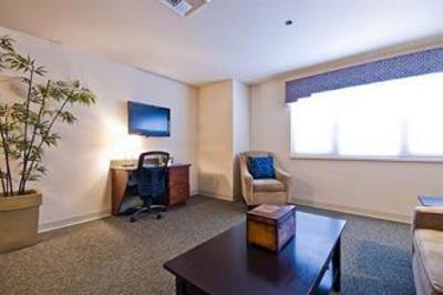 фото отеля Catalina Apartments Bellevue (Washington)