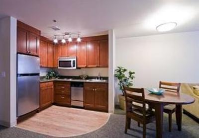 фото отеля Catalina Apartments Bellevue (Washington)