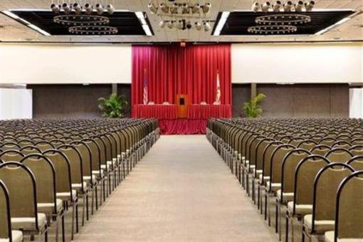 фото отеля DoubleTree by Hilton & Miami Airport Convention Center
