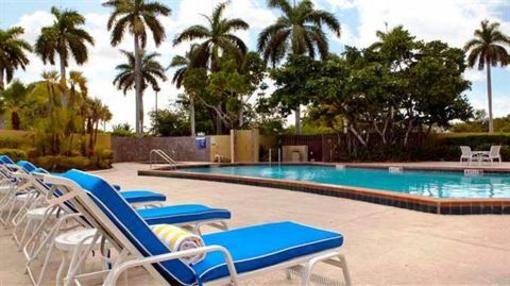фото отеля DoubleTree by Hilton & Miami Airport Convention Center