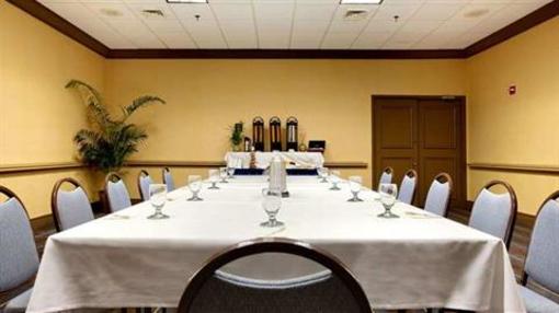 фото отеля DoubleTree by Hilton & Miami Airport Convention Center