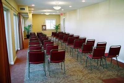фото отеля Rivertide Suites