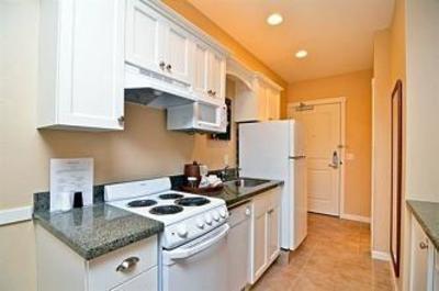 фото отеля Rivertide Suites