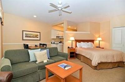 фото отеля Rivertide Suites