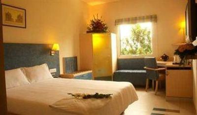 фото отеля Radha Hometel Hotel Bangalore