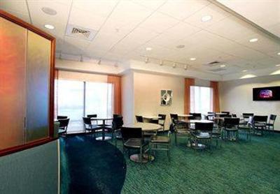 фото отеля SpringHill Suites Grand Rapids North