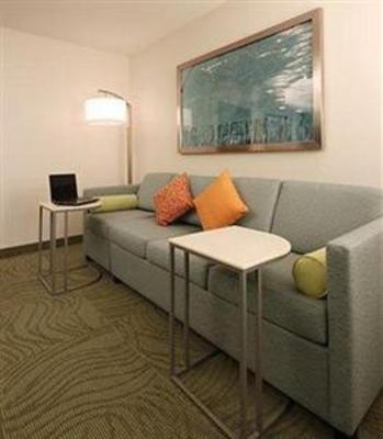 фото отеля SpringHill Suites Grand Rapids North