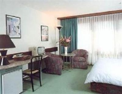 фото отеля Hotel Club La Chaux-de-Fonds