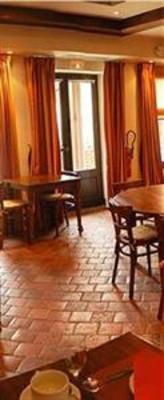фото отеля Auberge Du Cheval Blanc Jossigny