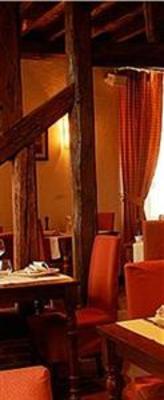 фото отеля Auberge Du Cheval Blanc Jossigny