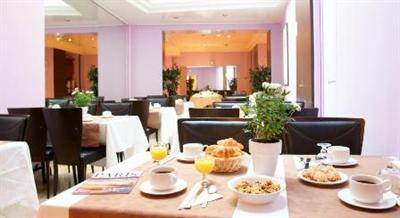 фото отеля Hotel Lebron