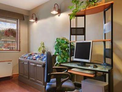 фото отеля Travelodge Suites Saint John