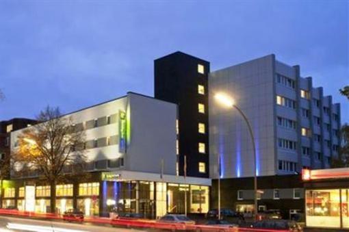 фото отеля Holiday Inn Express Hamburg City Centre
