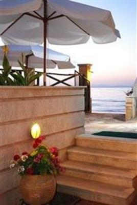 фото отеля Andreolas Luxury Suites