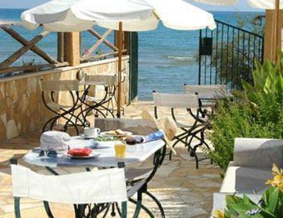 фото отеля Andreolas Luxury Suites