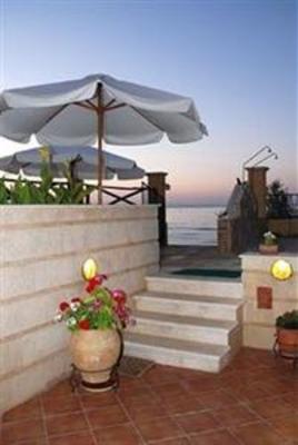 фото отеля Andreolas Luxury Suites