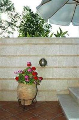 фото отеля Andreolas Luxury Suites
