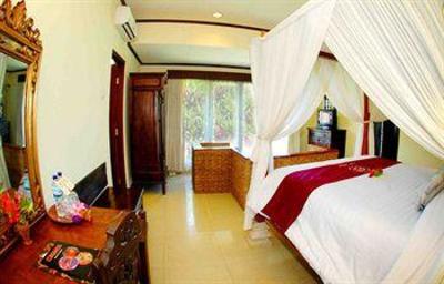 фото отеля Puri Saron Senggigi Beach Hotel
