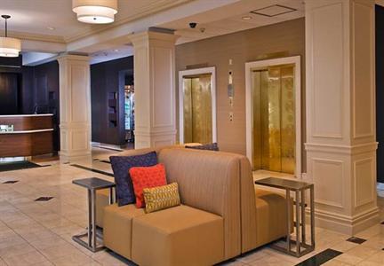 фото отеля Courtyard Hotel Northwest Washington D.C.