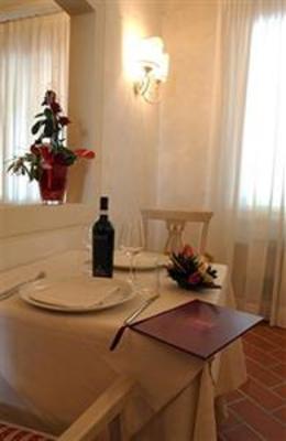 фото отеля Hotel Borgo Il Poeta Santa Maria a Monte