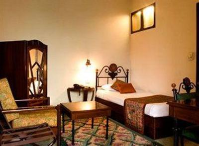 фото отеля Hotel Broadway New Delhi