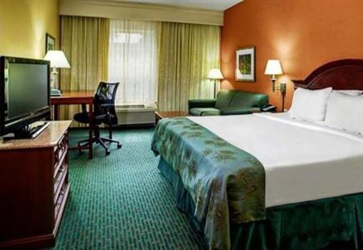 фото отеля Courtyard by Marriott Chapel Hill