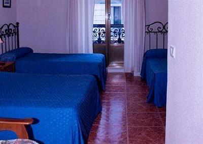 фото отеля Hostal El Pilar Madrid
