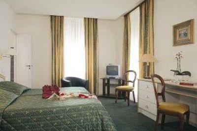 фото отеля Hotel D'Angleterre Vittel