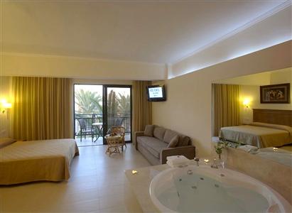 фото отеля Atlantis Beach Hotel