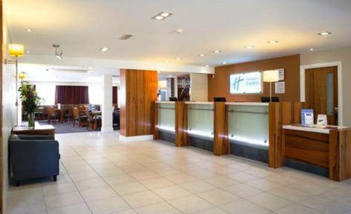 фото отеля Holiday Inn Express Gatwick-Crawley