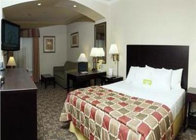 фото отеля La Quinta Inn & Suites Garland Harbor Point