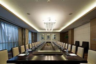 фото отеля Four Points by Sheraton Qingdao Chengyang
