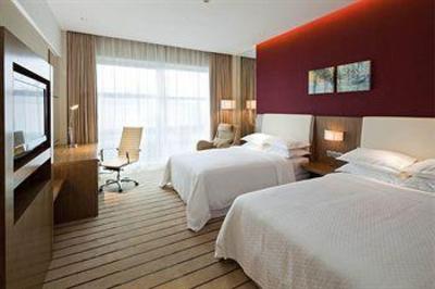 фото отеля Four Points by Sheraton Qingdao Chengyang