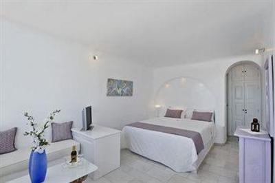 фото отеля Iliovasilema Suites Imerovigli