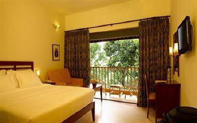 фото отеля Abad Green Forest Hotel Thekkady