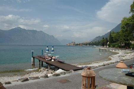 фото отеля Beach Hotel Du Lac