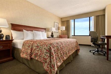 фото отеля DoubleTree by Hilton Kansas City - Overland Park